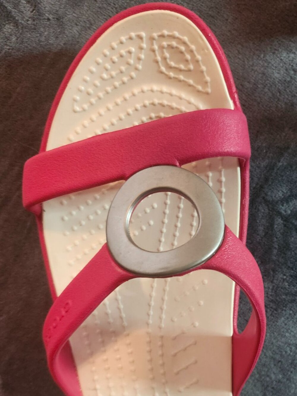 Crocs Sanrah Circle Slide Sandal Woman's Size 8 Pink Raspberry Oyster NWOT